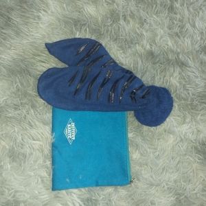 Turkish airlines bag and socks